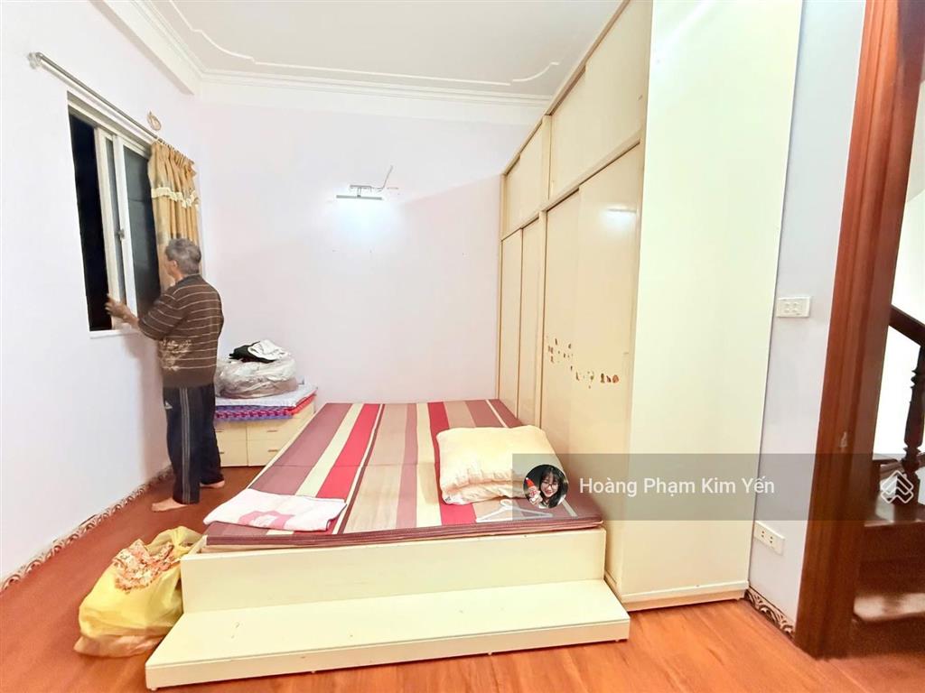 Cực hời! trần hữu tước, ngõ thông bagac, 30m ra phố, nhà đẹp ở ngay, không qh, full nội thất