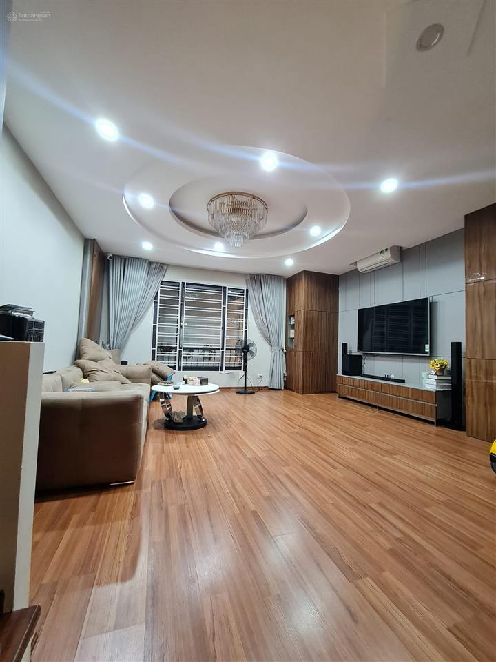 Lô góc hào nam! 2 mặt thoáng, trước nhà bagac quay đầu, full nội thất, ngõ thông kd, sđcc