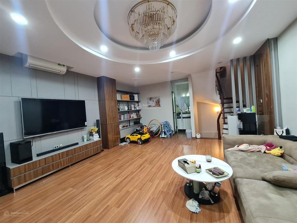 Lô góc hào nam! 2 mặt thoáng, trước nhà bagac quay đầu, full nội thất, ngõ thông kd, sđcc
