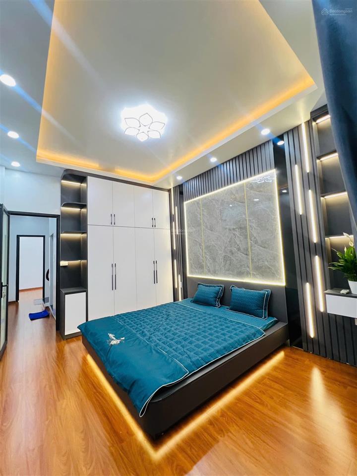Đẳng cấp! mặt ngõ kinh doanh tôn thất tùng, vf3 lùi cửa, sân xe, 48m2*5t, ban công, ô chờ thang máy