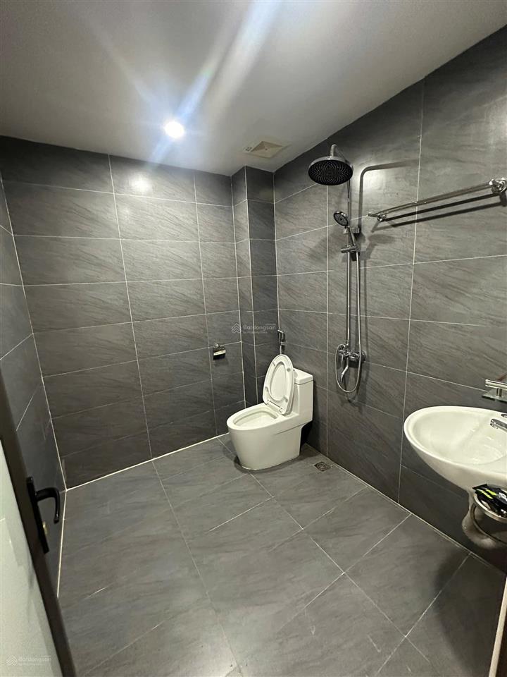 Đẳng cấp! mặt ngõ kinh doanh tôn thất tùng, vf3 lùi cửa, sân xe, 48m2*5t, ban công, ô chờ thang máy