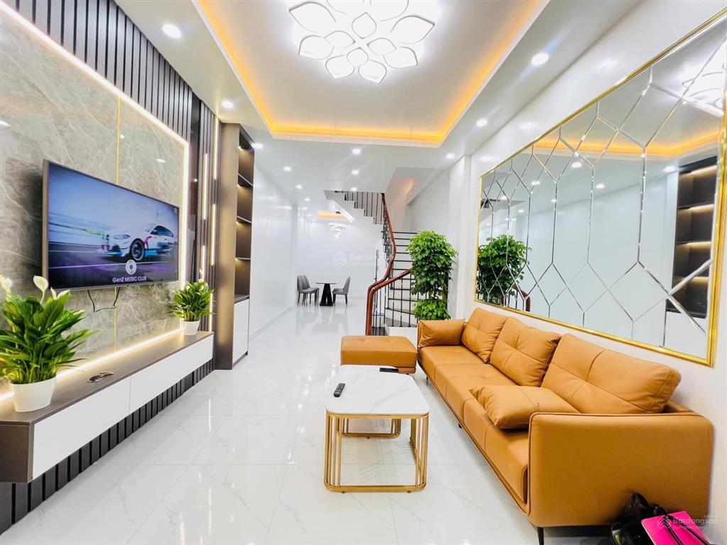 Đẳng cấp! mặt ngõ kinh doanh tôn thất tùng, vf3 lùi cửa, sân xe, 48m2*5t, ban công, ô chờ thang máy