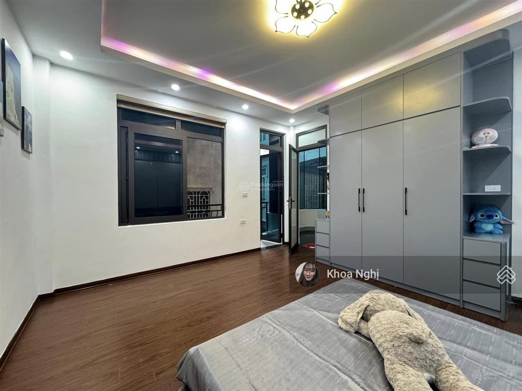 Hàng khủng! phân lô bàn cờ nguyễn chí thanh, vf3 đỗ, 2 thoáng, ô chờ thang máy, full nội thất