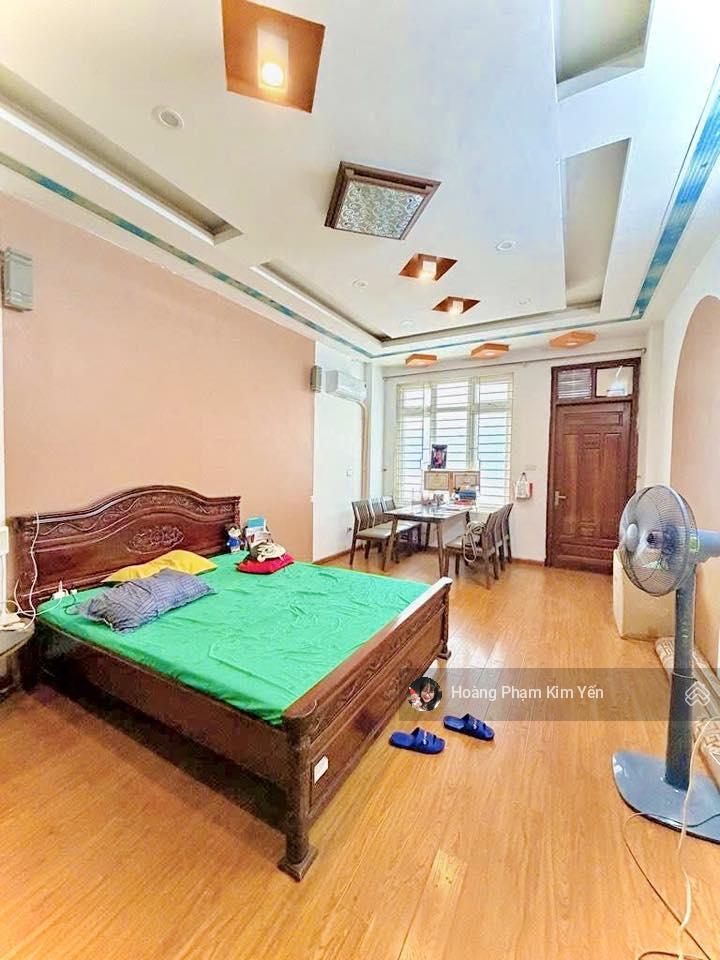 Chủ mót! ngõ 95 chùa bộc, 2 thoáng, nhà dân xây, ô chờ thang máy, sát phố, ngõ thông kd thoáng sáng
