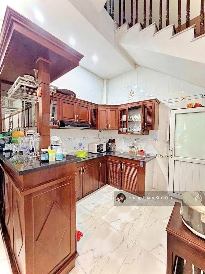 Chủ mót! ngõ 95 chùa bộc, 2 thoáng, nhà dân xây, ô chờ thang máy, sát phố, ngõ thông kd thoáng sáng
