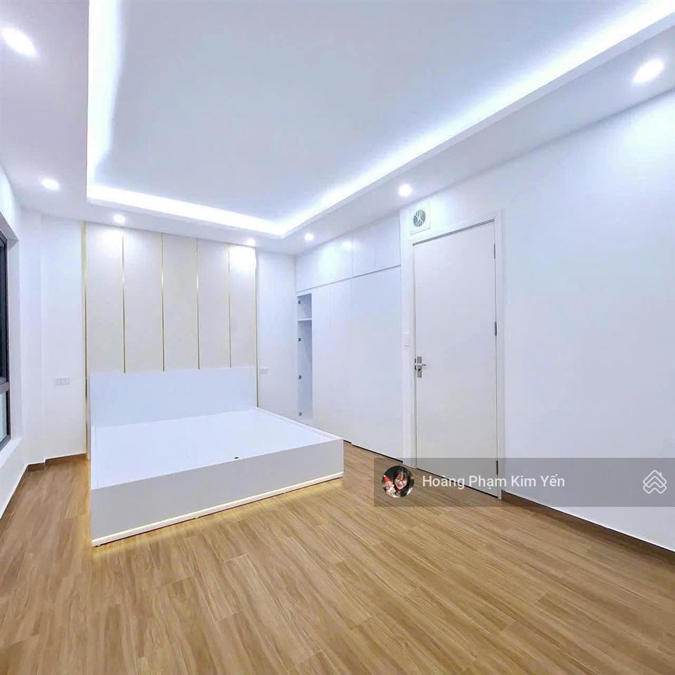 Chỉ 1! pháo đài láng, ngõ thông trước nhà, 2 thoáng, full nội thất, ban công từng tầng, không qh