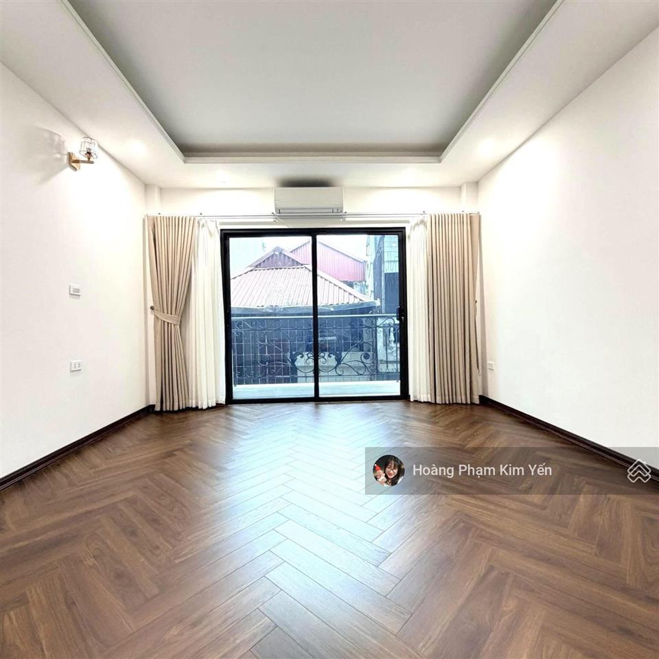 6 tầng thang máy an trạch! xây mới tinh, full nội thất, bagac đỗ cửa, cửa sổ thoáng sáng các phòng