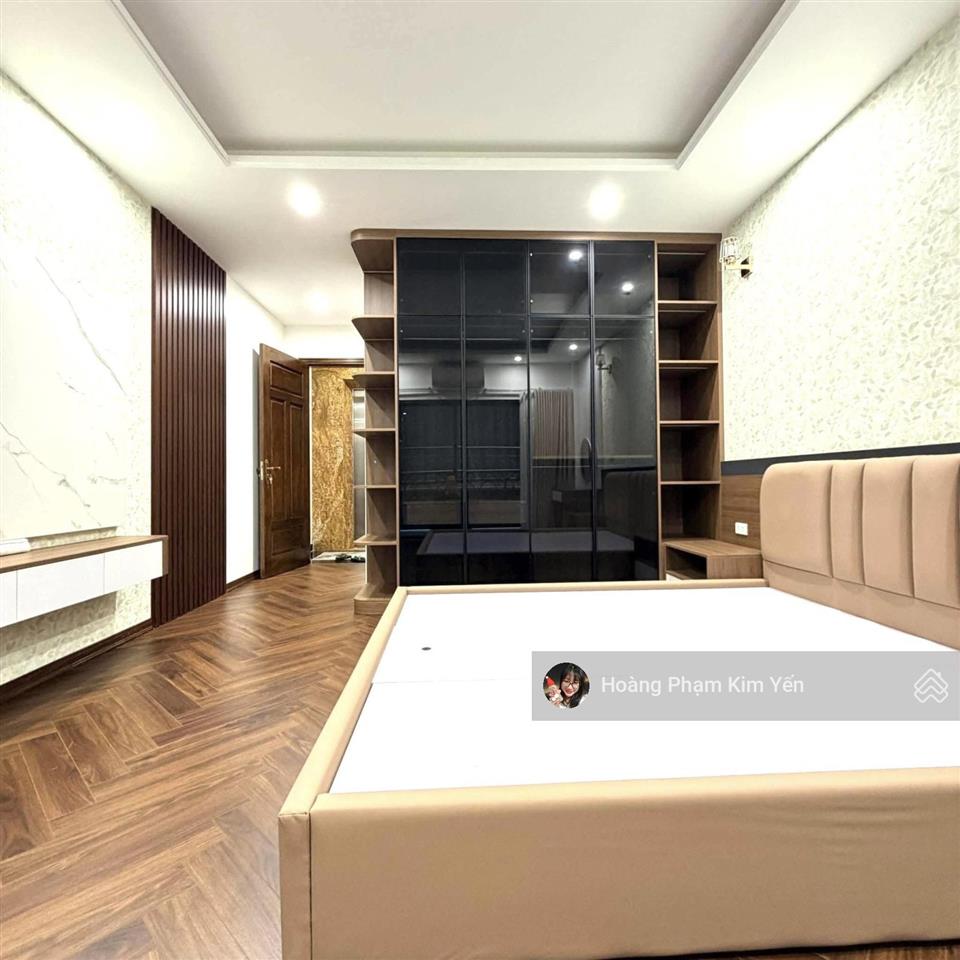 6 tầng thang máy an trạch! xây mới tinh, full nội thất, bagac đỗ cửa, cửa sổ thoáng sáng các phòng
