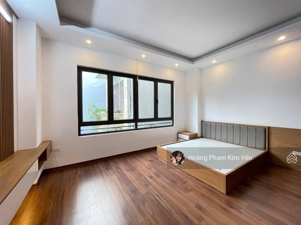 Vuýp! ngõ 43 chùa bộc, 6 tầng thang máy, ngõ bagac thông, ban công các tầng, full nội thất, sđcc