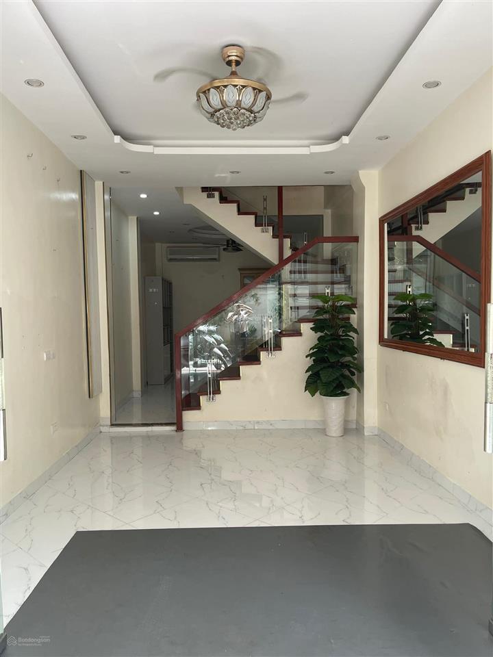 Siêu phẩm lô góc cát linh! 3 bước ra phố, ngõ thông, nhà mới toanh, full đồ, 2 thoáng, bãi gửi xe