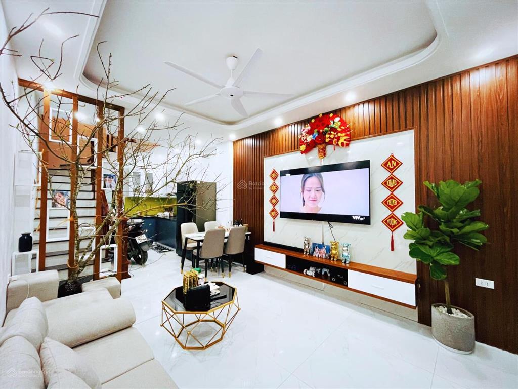 Bỏng tay! đặng tiến đông 2 thoáng, 5m ra ô tô, ô chờ thang máy, dân xây, ngõ thẳng  thông, 43m2x5t
