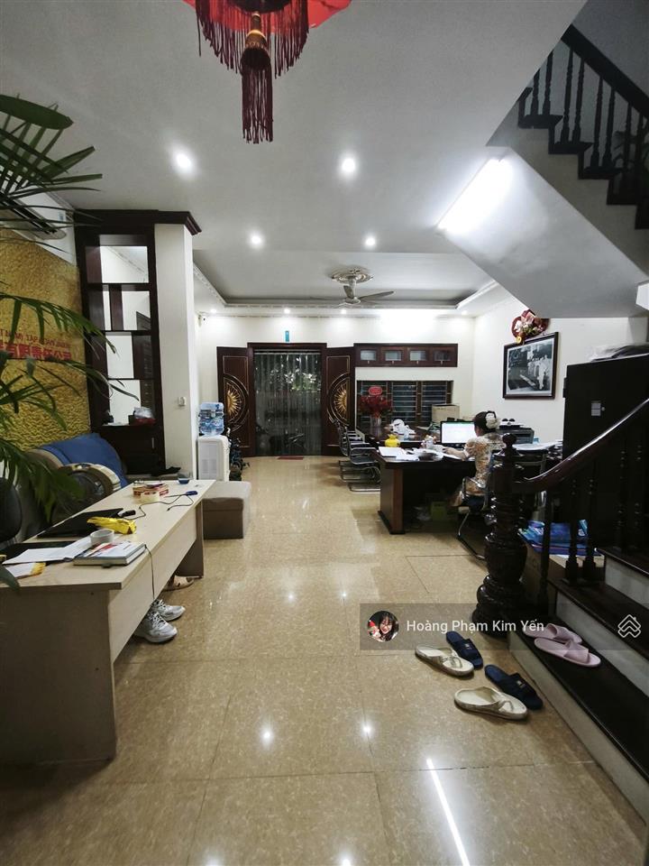 Mê đắm! ô chờ thang máy ngọc khánh, ngõ thông, bagac đỗ cửa, cửa sổ các phòng, 2 thoáng, full đồ