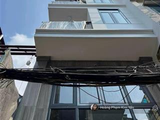 Bán tòa chdv chùa láng, đh ngoại thương, gần phố, 2 thoáng, 23pkk, dt ~2tỷ/năm, pccc, gpxd