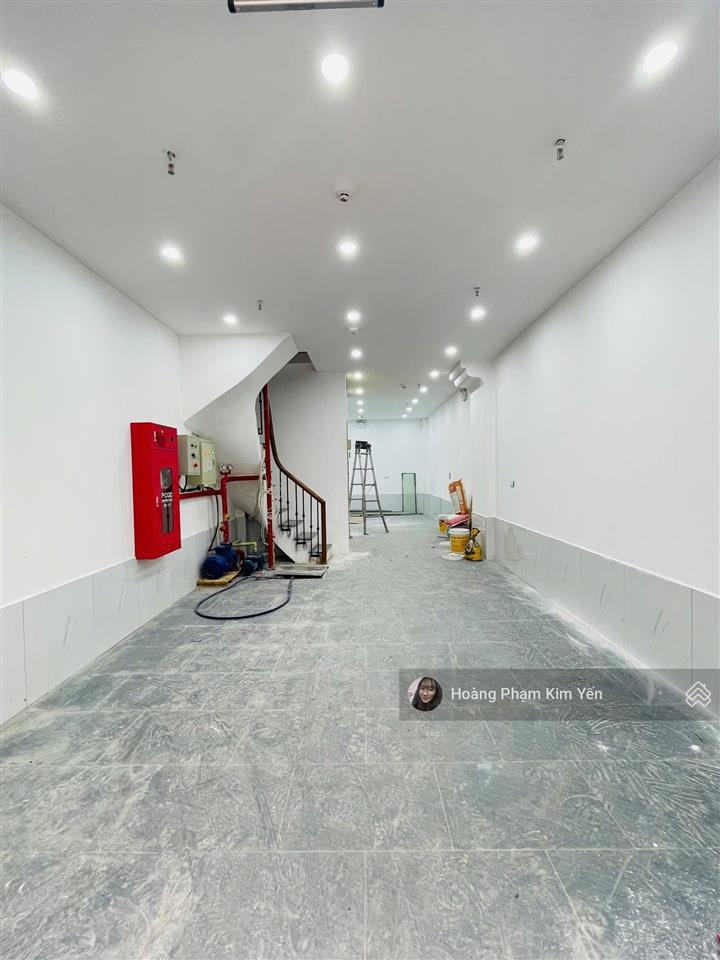 Tòa chdv trường chinh  đh y! 21pkk, dt 130tr/th, 85m2*7t thang máy, sát phố, 2 thoáng, pccc gpxd