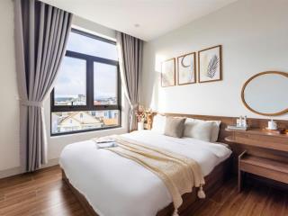 Hoàn mỹ! tòa chdv chùa láng, 8t thang máy, 25 phòng, doanh thu 1.7 tỷ/n full tòa, pccc chuẩn đủ nt