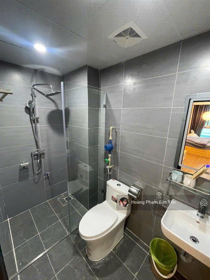 Ccmn pháo đài láng, 80m2, 20pkk, doanh thu 1.5 tỷ/năm, bagac đỗ cửa, full nội thất, pccc