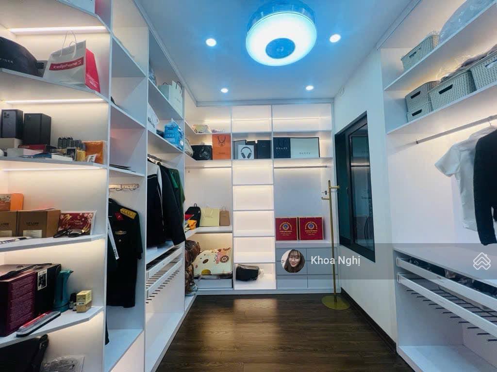 Mới toanh! 2 mặt thoáng cát linh, kinh doanh đỉnh, mặt tiền rộng, ban công thoáng, ngõ bagac thông