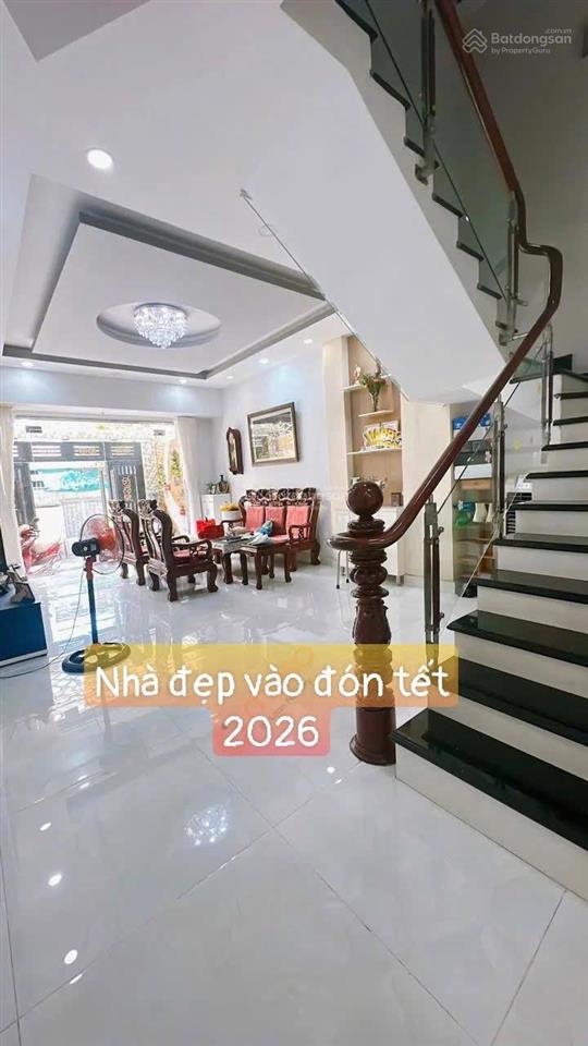 Hạ thêm 400tr bán gấp bán nhà 4 tầng 4 phòng ngủ master nội thất đẹp ngay trung tâm q4