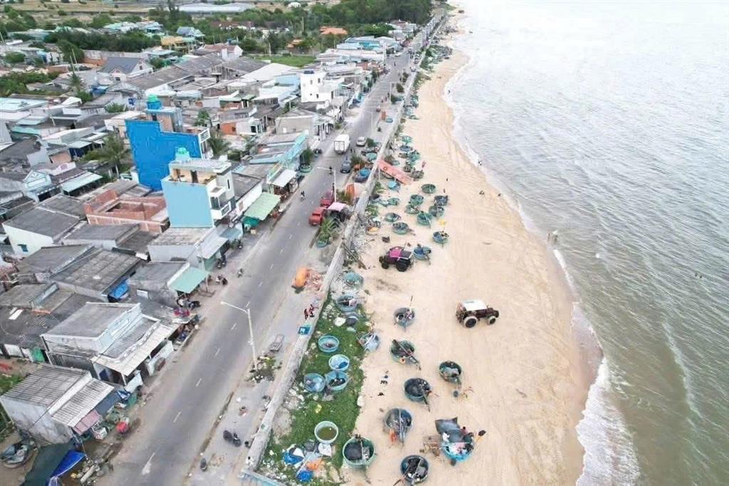 Hàng ngộp duy nhất ngay tái định cư phước hải 3 mặt tiền cách biển 100m 3,5 tỷ