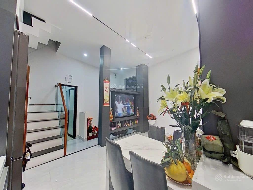 Bán nhà 2 tầng kiệt oto 5m nguyễn tri phương, sát đường chính, 60m2, full nội thất giá 5,7tỷ