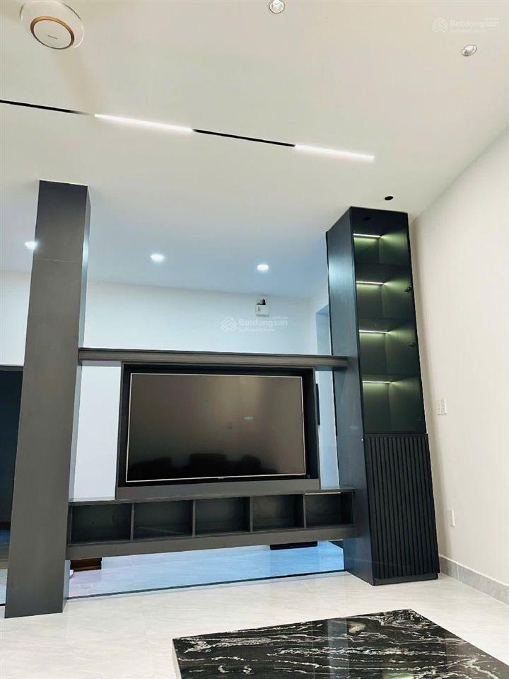 Bán nhà 2 tầng kiệt oto 5m nguyễn tri phương, sát đường chính, 60m2, full nội thất giá 5,7tỷ