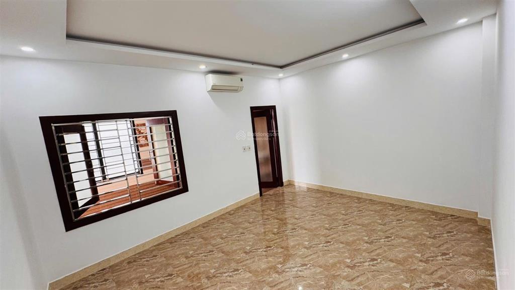 Bán nhà 4 tầng mặt tiền nguyễn xí, đường 7.5m, lề 4.5m, 100m2, mt 5m vuông vức giá 9,7tỷ
mặt