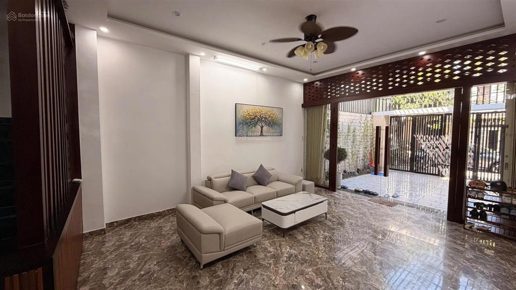 Bán nhà 4 tầng mặt tiền nguyễn xí, đường 7.5m, lề 4.5m, 100m2, mt 5m vuông vức giá 9,7tỷ
mặt