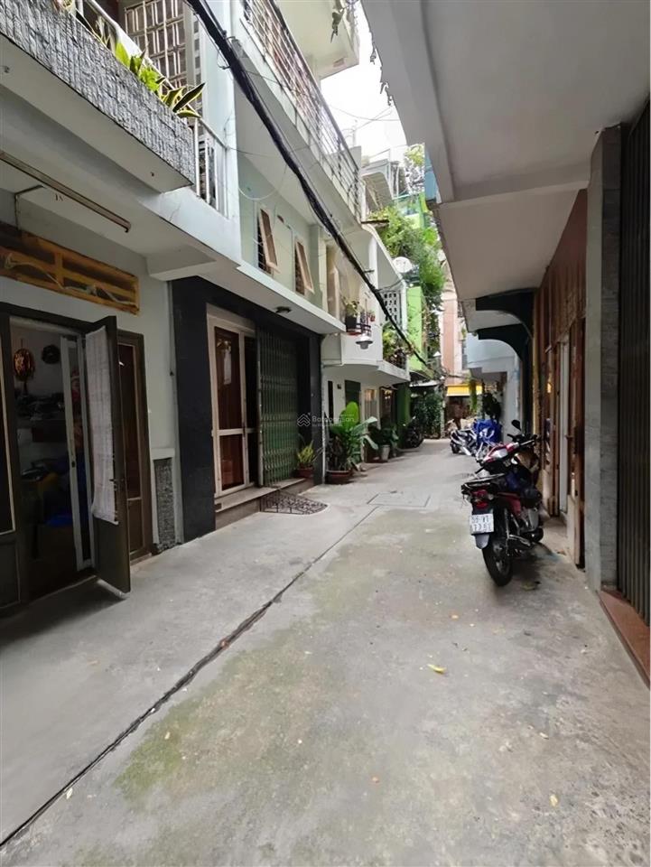 Bán nhà nguyễn thiện thuật quận 3  ngay khu vip bàn cờ  sát quận 1