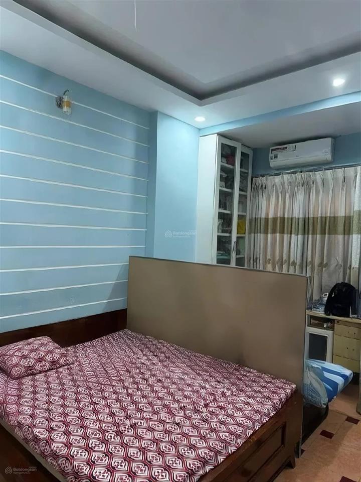 Bán nhà nguyễn thiện thuật quận 3  ngang rộng 4.4m  ngay khu vip bàn cờ