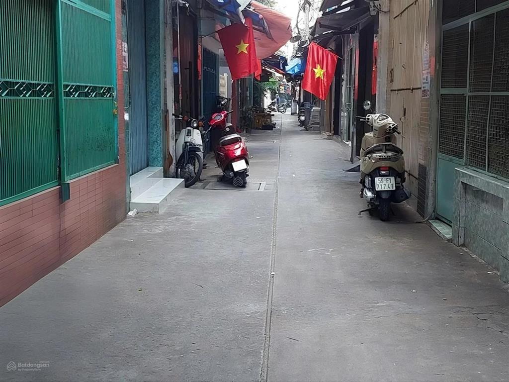 Bán nhà nguyễn thiện thuật quận 3  ngang rộng 4.4m  ngay khu vip bàn cờ