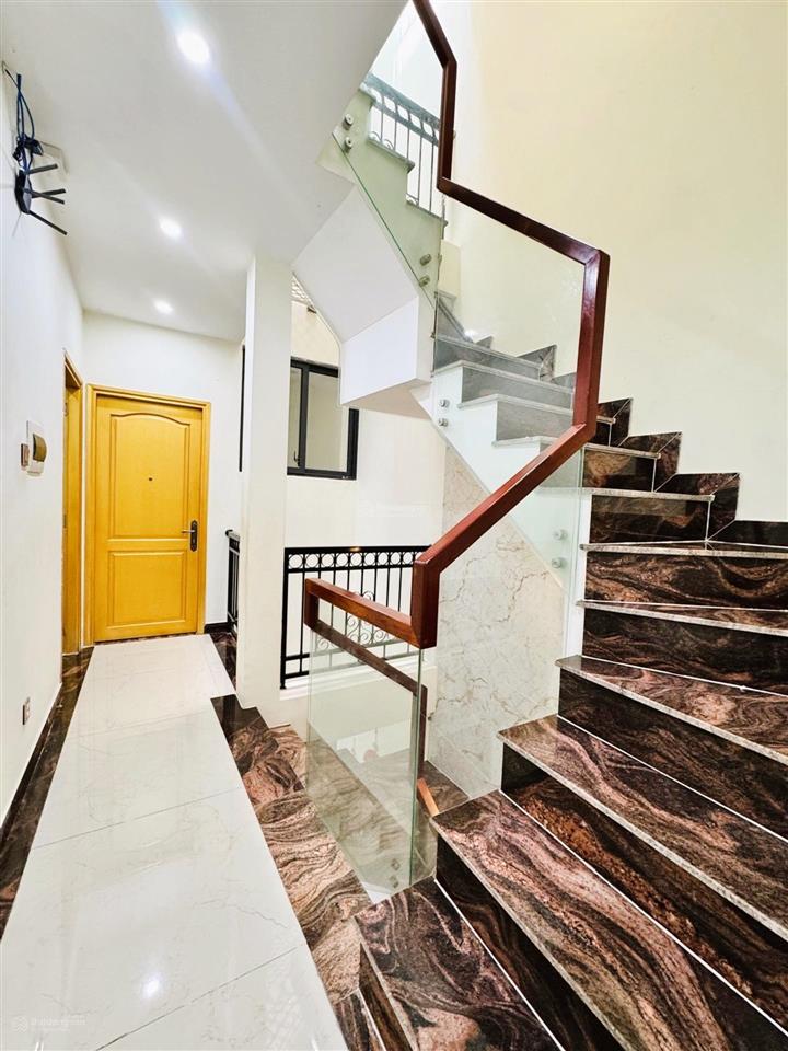 Nhà phố quận 3, gần 100m, ngang 10m, 4 tầng, 7pn, full nội thất, 17 tỷ