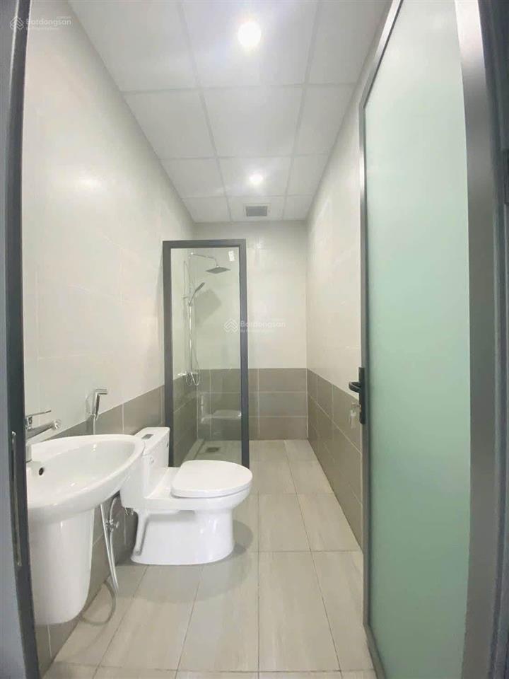 Cho thuê 15tr/tháng căn 1 trệt 3 lầu kdc quang vinh, biên hoà