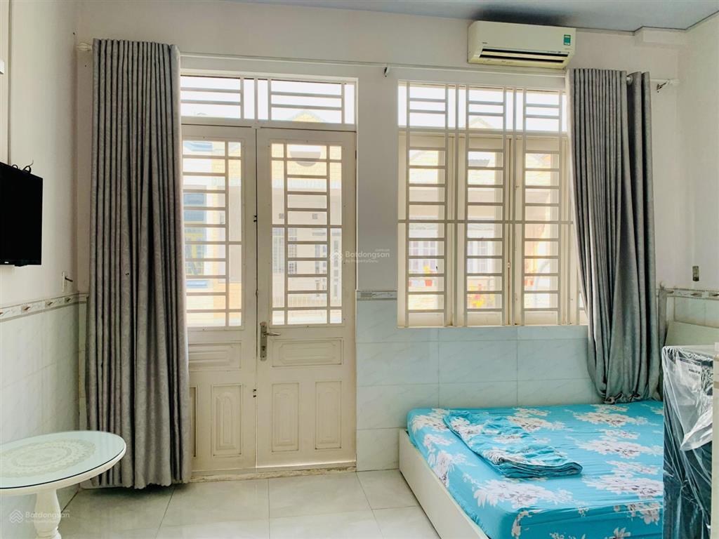 Cho thuê căn hộ studio ngay chợ bửu long ban công trước