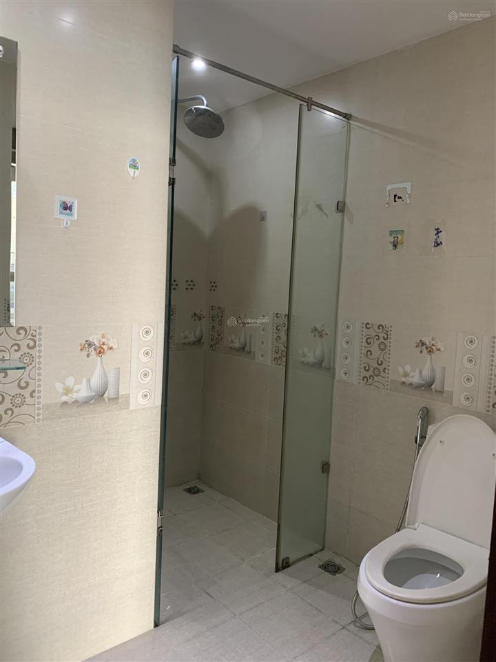 Cho thuê cc 3pn, 2wc, 106m2 giá tốt tại oriental plaza 685 âu cơ, tân phú, hcm
