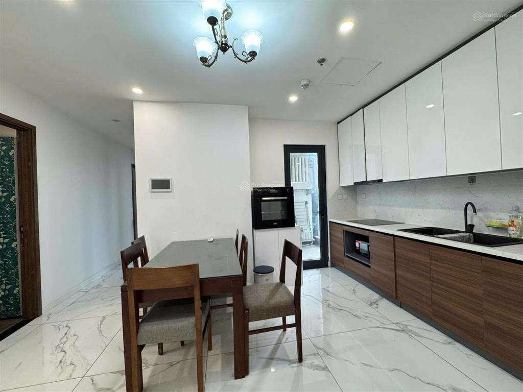 Cho thuê 3pn 104m² sunshine city full nội thất, view ngoại khu thoáng sáng