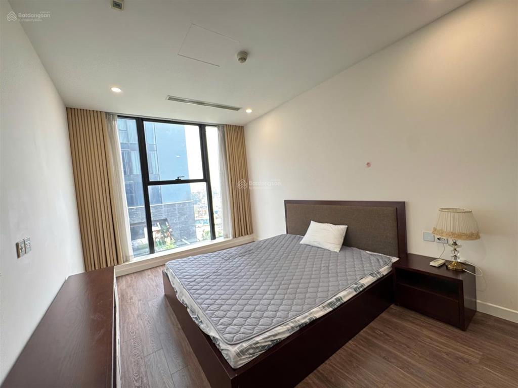 Cho thuê 3pn 104m² sunshine city full nội thất, view ngoại khu thoáng sáng