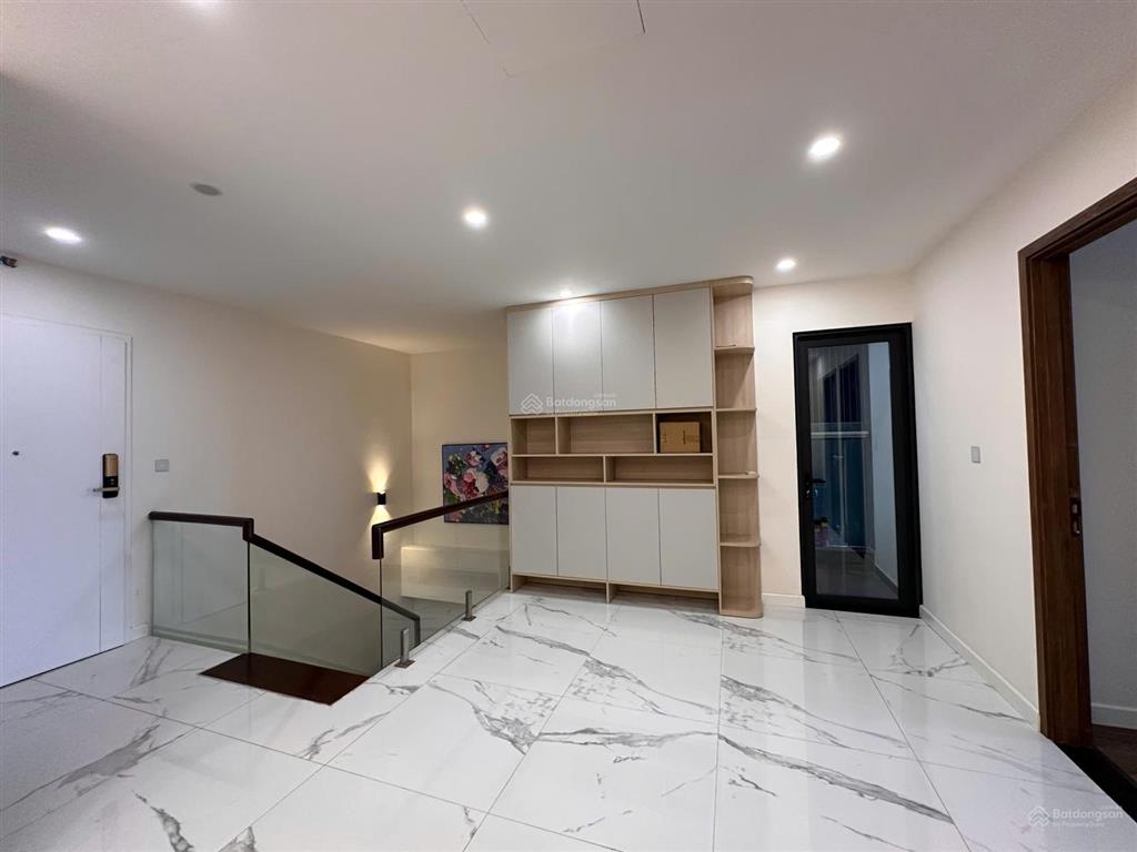 Cho thuê duplex 160m² sunshine city 3pn, 4 logia, full nội thất
