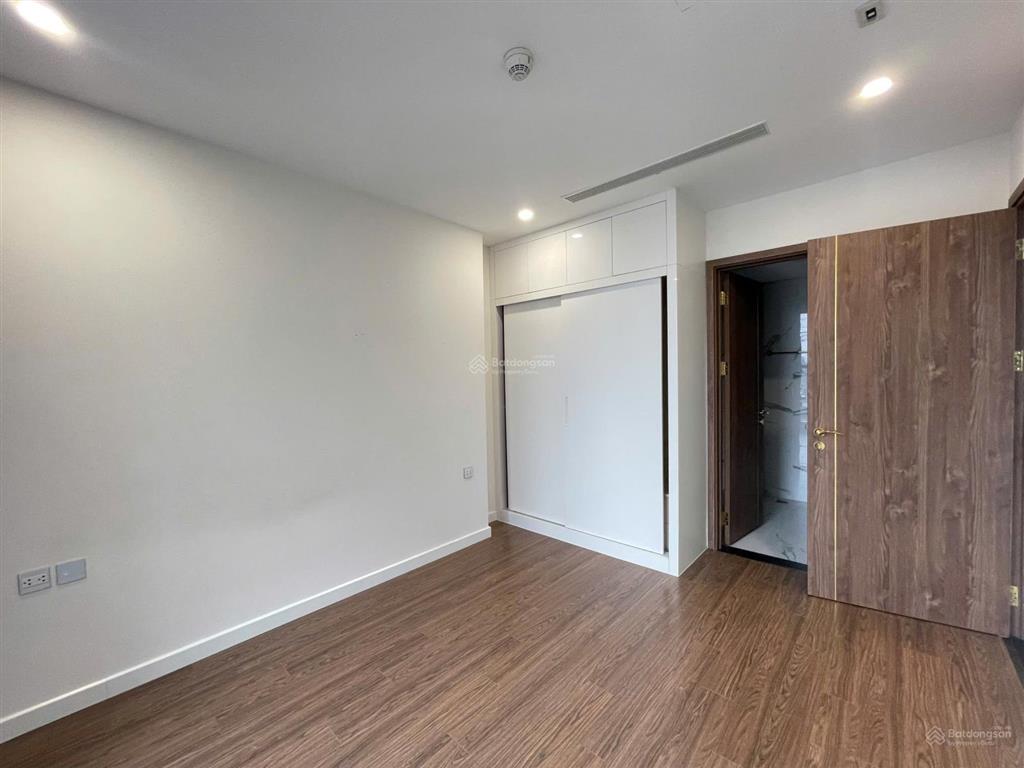 2pn 73m² sunshine city  view quảng trường nội khu, giá 7,x tỷ