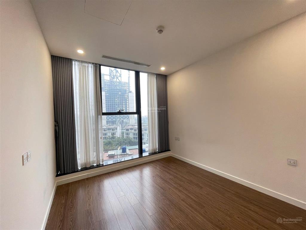 2pn 73m² sunshine city  view quảng trường nội khu, giá 7,x tỷ