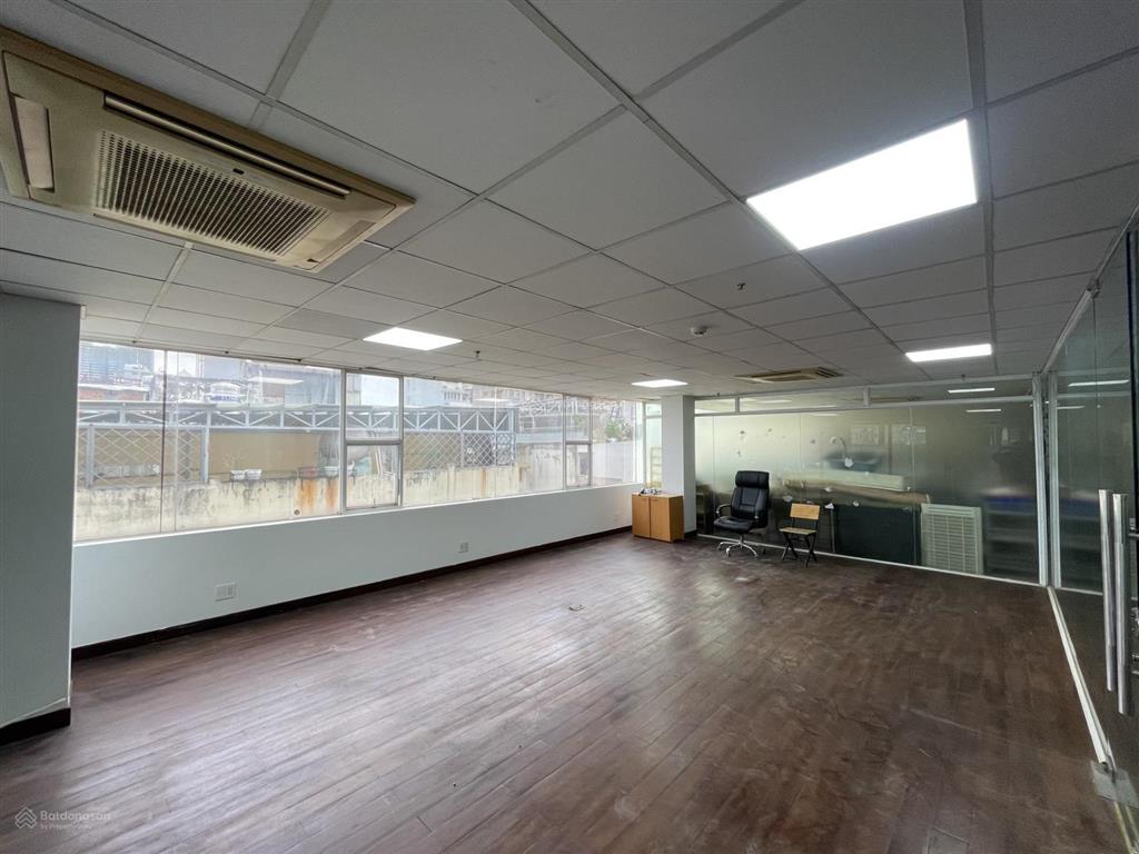 Giá tham khảo tốt trong khu vực quận 1! văn phòng 200m² giá 39 triệu/tháng