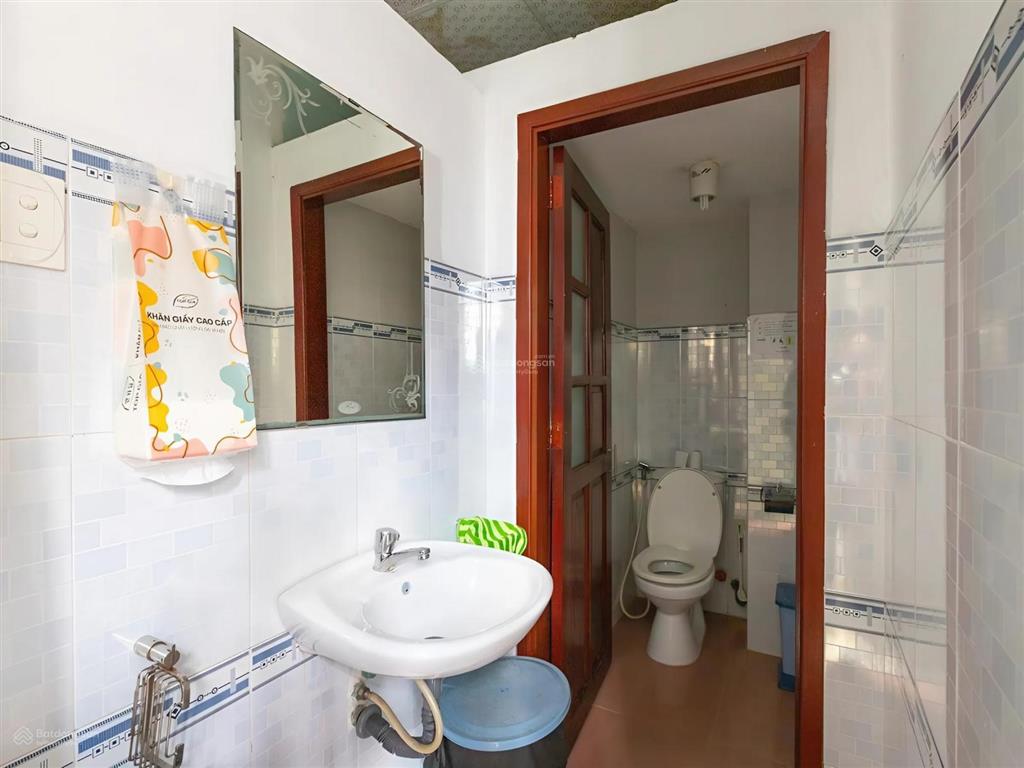 Văn phòng 7 triệu/tháng  có nội thất cho 6 người  giá tham khảo tốt trong khu vực quận 1