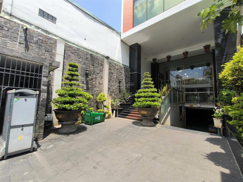 Rẻ nhất tân bình ! văn phòng 120m2, giá 18 triệu/th  206 võ thành trang