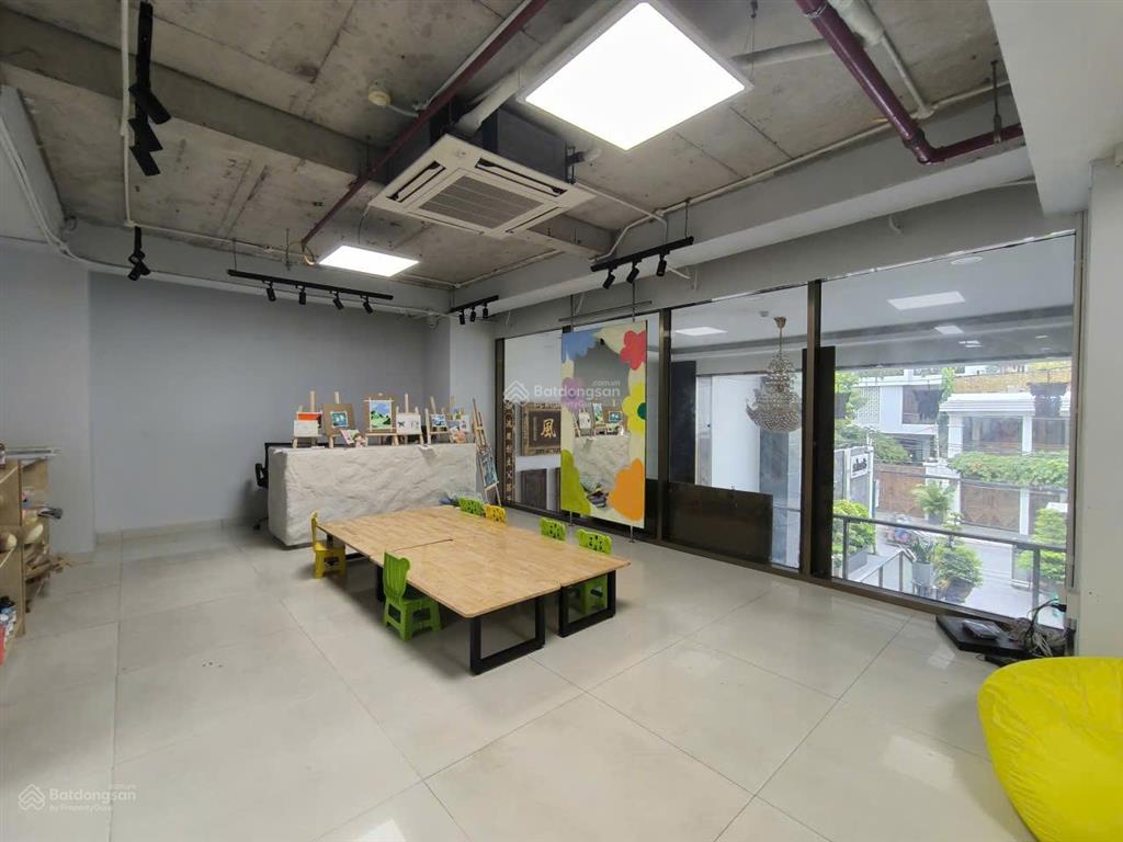 Rẻ nhất tân bình ! văn phòng 120m2, giá 18 triệu/th  206 võ thành trang