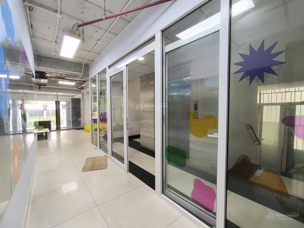Rẻ nhất tân bình ! văn phòng 120m2, giá 18 triệu/th  206 võ thành trang