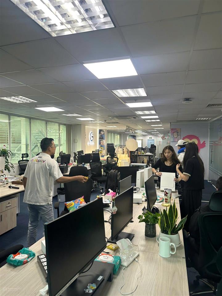 Văn phòng rẻ nhất quận 1  230m² chỉ 90 triệu (có phí quản lý)