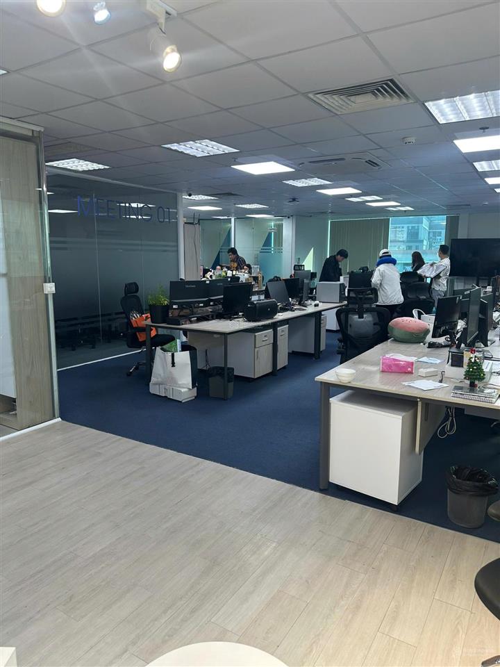 Văn phòng rẻ nhất quận 1  230m² chỉ 90 triệu (có phí quản lý)