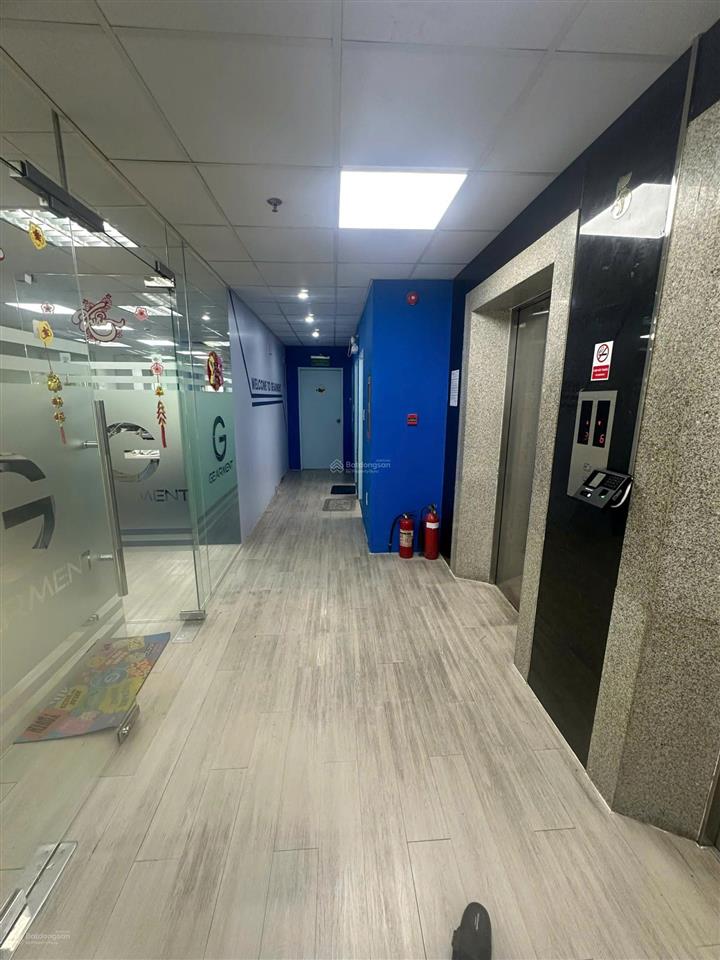 Văn phòng rẻ nhất quận 1  230m² chỉ 90 triệu (có phí quản lý)