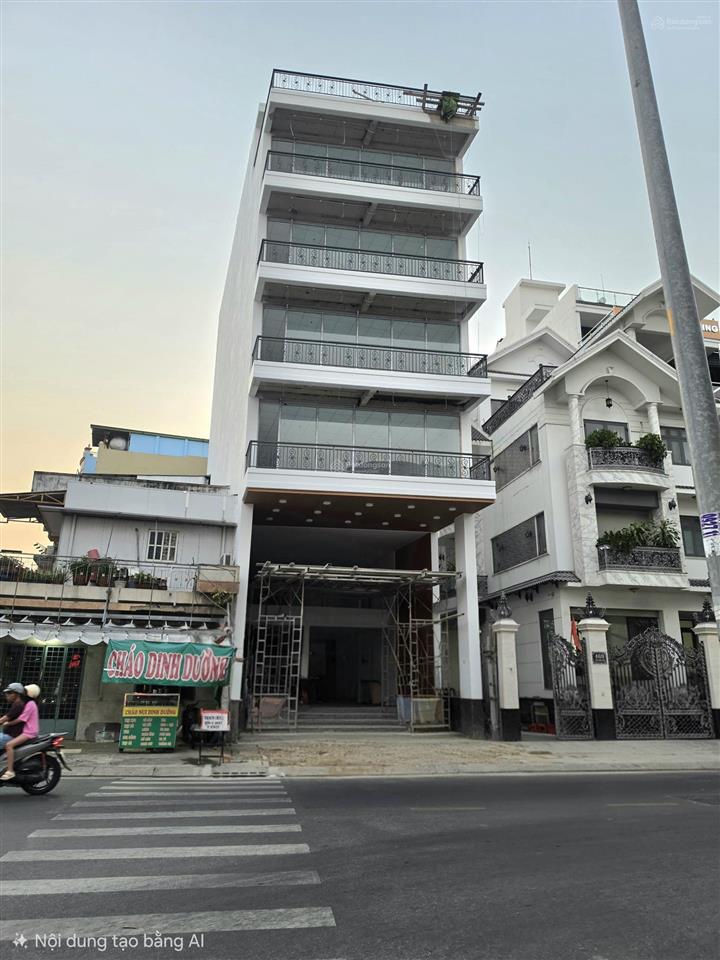 Tòa nhà 1 hầm  6 tầng (1.250m2)  250 triệu