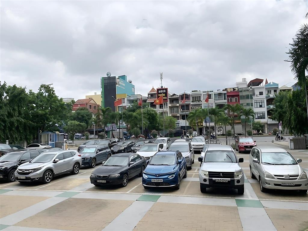 Sàn khủng giá tốt 755m² giá 220 triệu/tháng