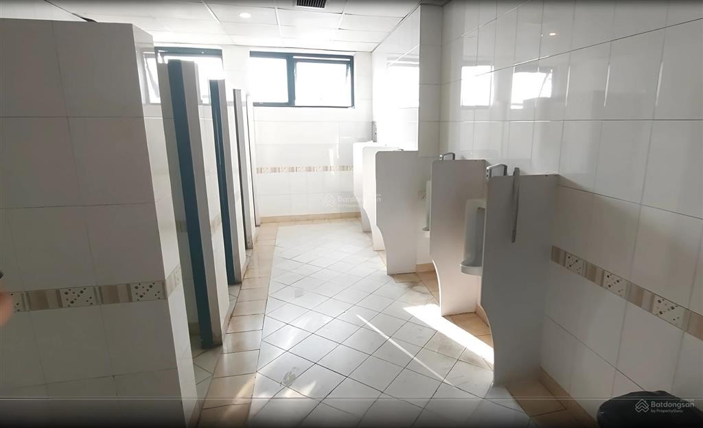 Sàn khủng giá tốt 755m² giá 220 triệu/tháng